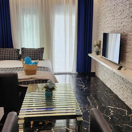 Totani Lux Appartement Peraía